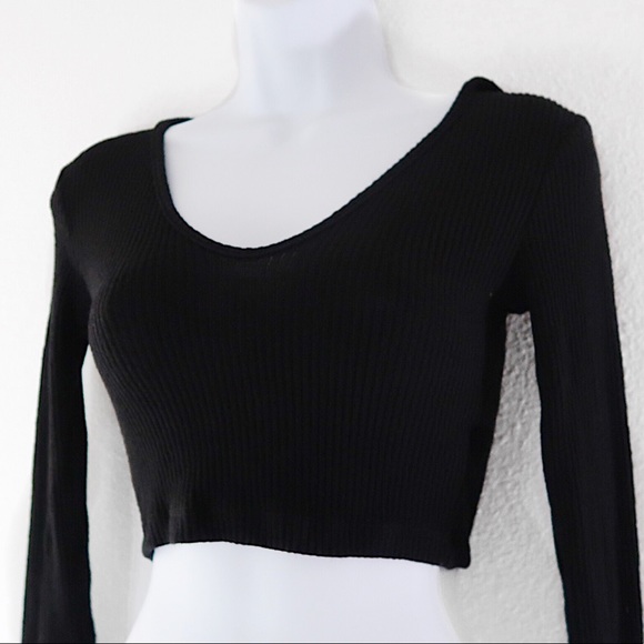 Fashion Nova | NWOT* Black Crop Long Sleeve Hoodie - Picture 2 of 8